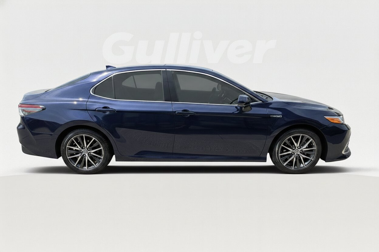 2021 Toyota Camry 8