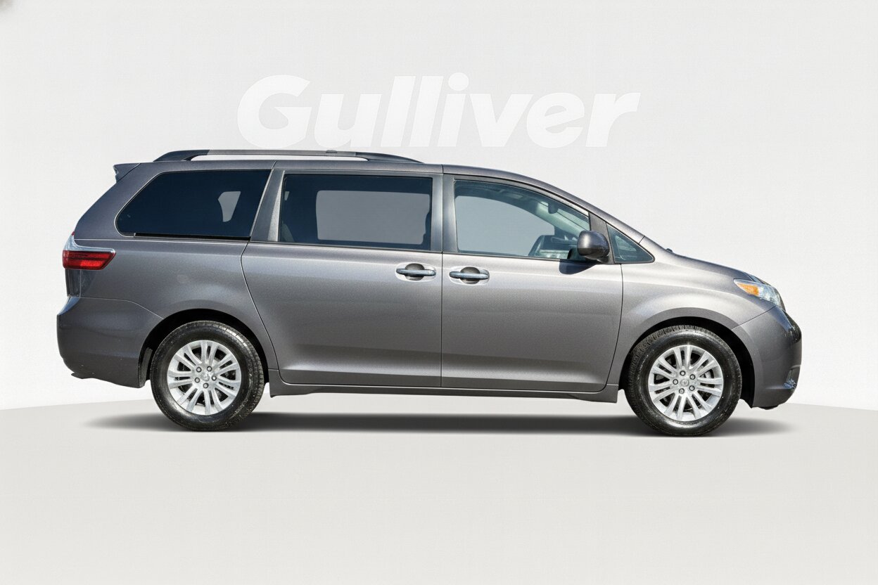 2016 Toyota Sienna 4