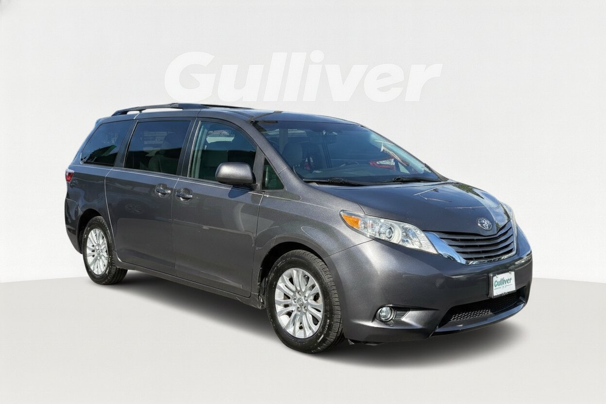 2016 Toyota Sienna 3